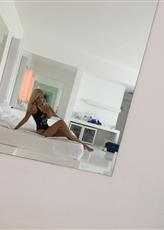 Mersin Genç Escort Aylin: Limitlere Takılmayan Zevk Kraliçesi