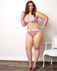 Mersin'deki Otele Gelen Escort Kızın Büyüleyici Hikayesi